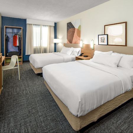 Spark By Hilton Kannapolis Luaran gambar