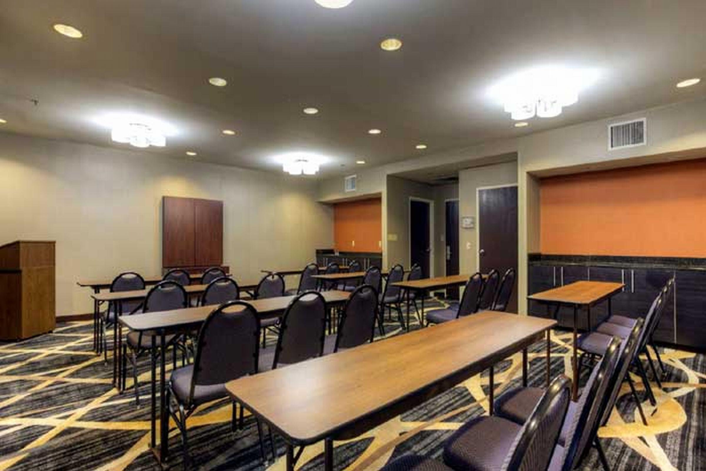 Spark By Hilton Kannapolis Luaran gambar