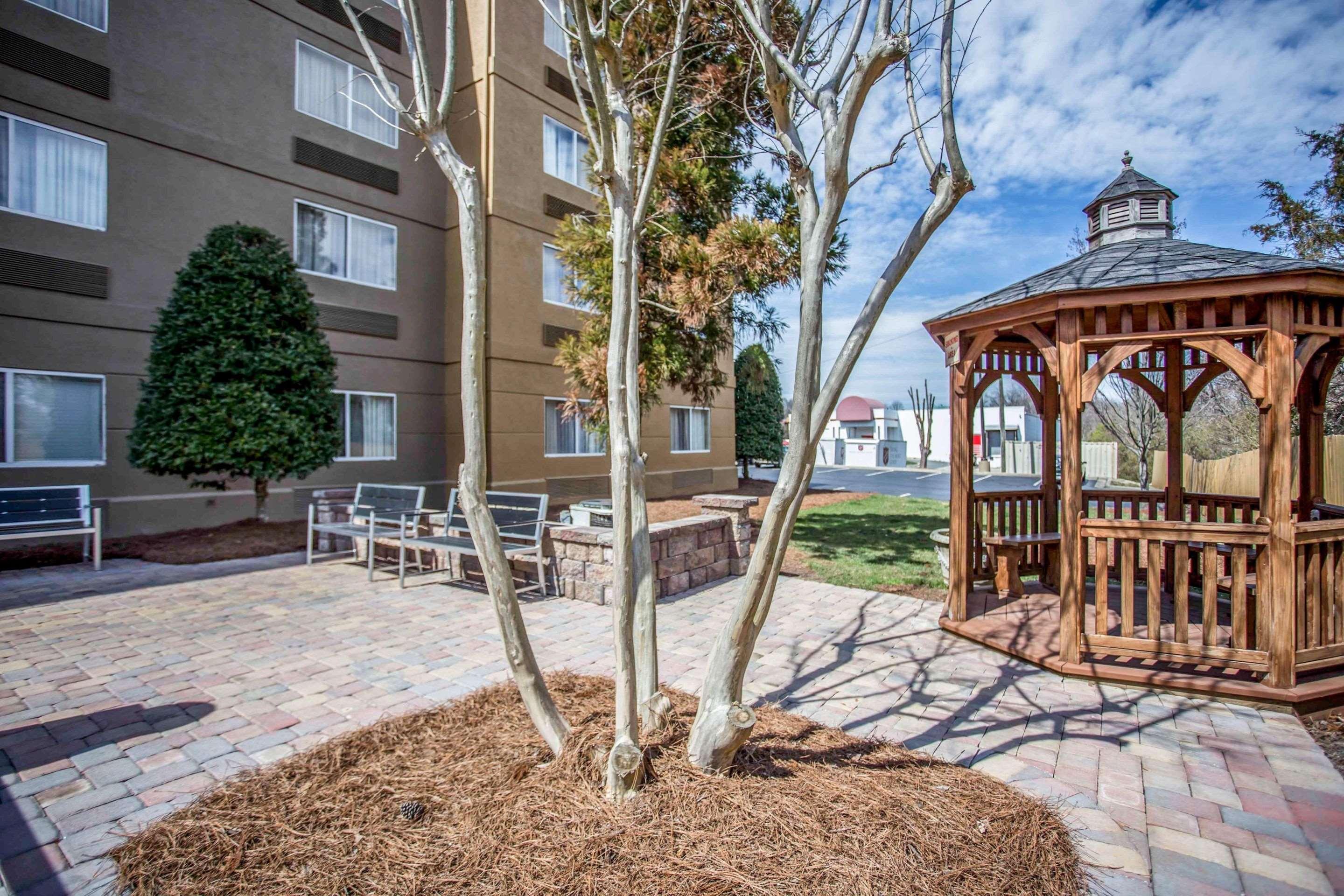 Spark By Hilton Kannapolis Luaran gambar