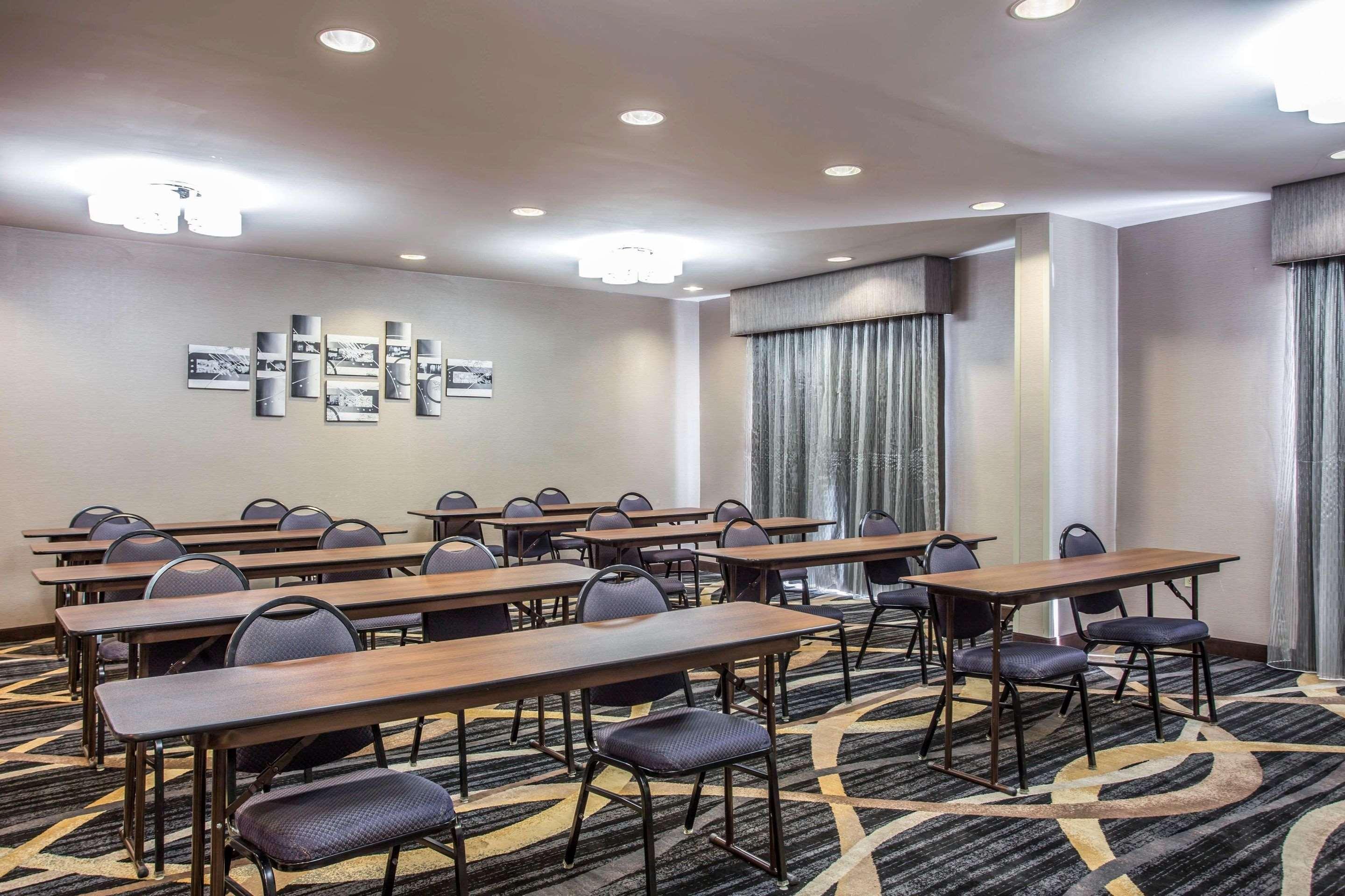 Spark By Hilton Kannapolis Luaran gambar